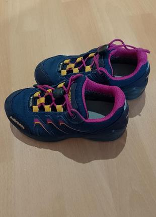 Кроссовки детские lowa на gore tex по потолке 17см.