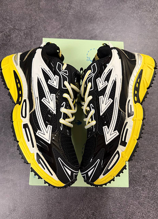 Off white be right back black yellow