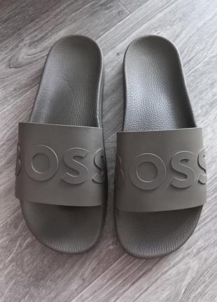 Чоловічі шльопанці boss