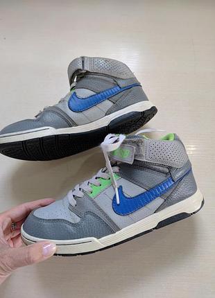 Сникерсы универсальные nike