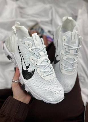 Nike react white 3