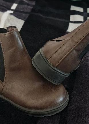 Дитячі черевики-чельсі бренда primark
