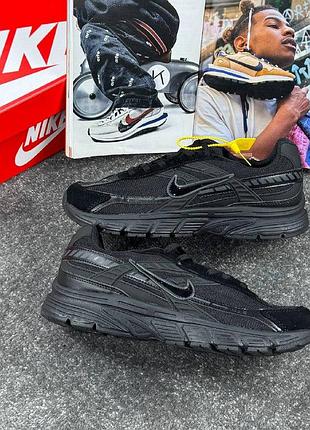 Nike initiator black