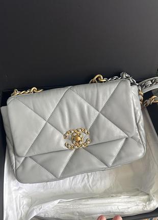 Chanel 19 оригинал