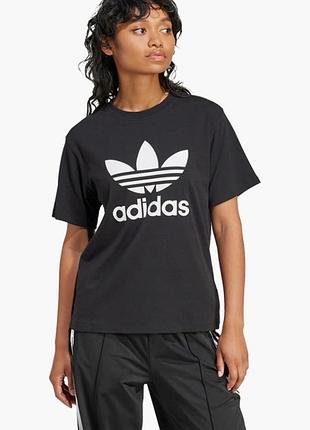 Чорна футболка adidas originals