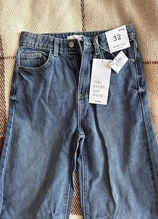 Продаж нових джинсів від denim