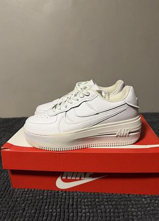 Кросівки nike air force 1 plt.af.orm