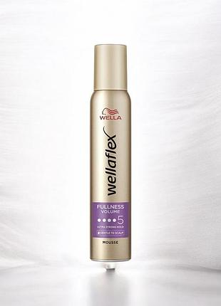 Мус для тонкого волосся wella wellaflex об'єм, суперсильна фіксація 5, 200 мл