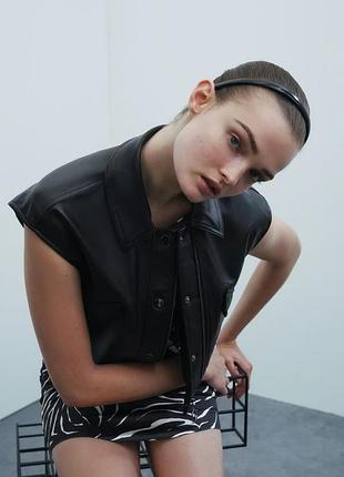 Zara жилет з екошкіри