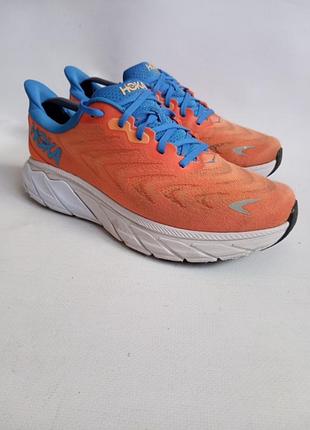 Кросівки hoka