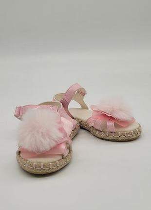 Дитячі лаковані сандалі ugg босоніжки рожеві
