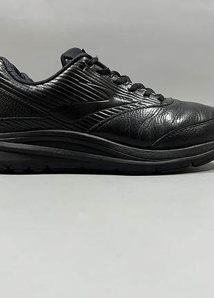 Чоловічі шкіряні ортопедичні кросівки brooks addiction walker 2 (розмір 42 / 27 см / wide d)