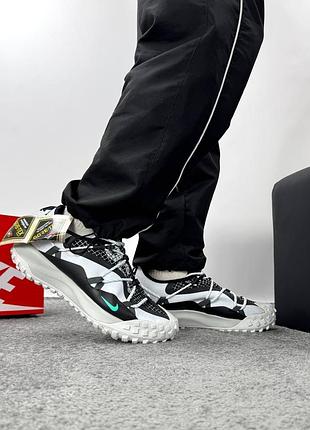 Nike acg mountain fly gore-tex black white