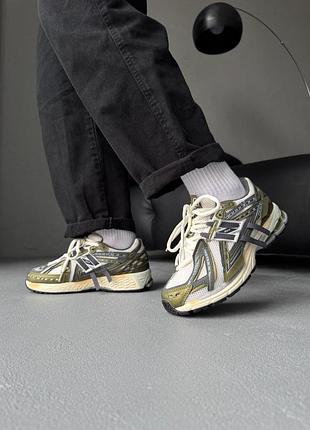 Жіночі кросівки new balance 1906a green/beige