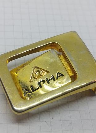 Литая тяжеленькая пряжка для ремня с надписью alpha
