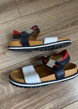 Сандалі для дівчат gucci