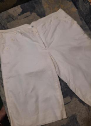 Жіночі білі шорты h&m.
