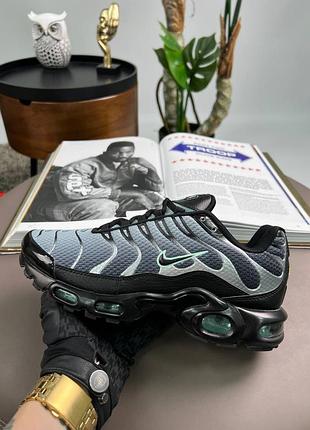 Мужские кроссовки nike air max plus new black grey silver