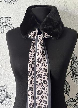 Guy laroche  комірець з штучного хутра