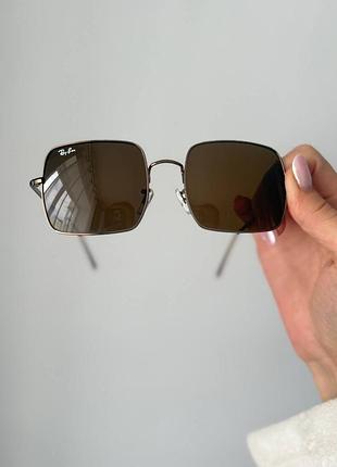 Коричнові очки ray ban, стильні окуляри rb, скло темно коричневе, трендові окуляри рей бен, коричневі окуляри рей бени, стильні очки