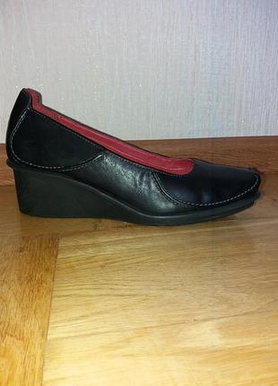 Туфли clarks 40-41р. кожа. оригинал.