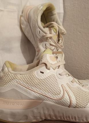 Кросівки жіночі nike