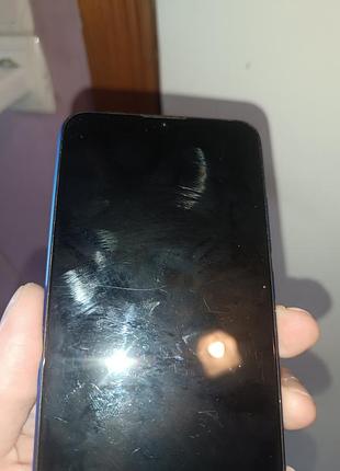 Продам телефон xiaomi redmi 8a 32gb 4
