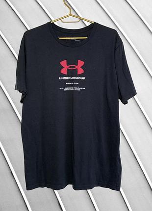 Мужская черная футболка under armour m l оригинал андер армор стана отличное спортивное с надписью принтом логотипом летняя 48 50