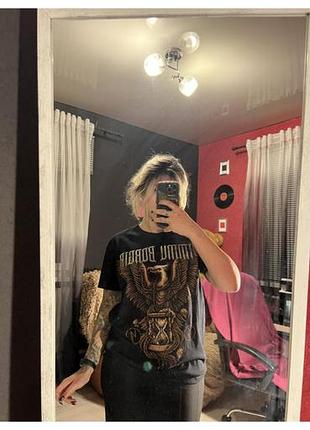 Футболка dimmu borgir
замеры:
плечи - 48 см
грудь - 55 см
рукав - 17 см
вся длина - 66 см

приятная ткань, принт очень качественный.
в качестве новп6
