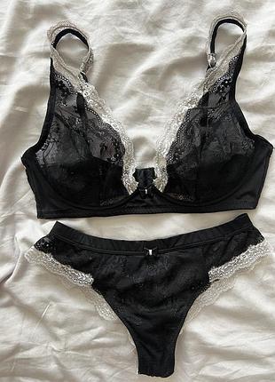 Вишуканий комплект білизни intimissimi