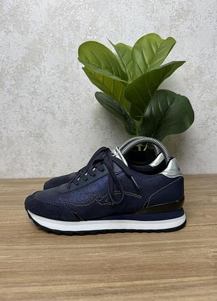 Жіночі кросівки trussardi розмір 37
