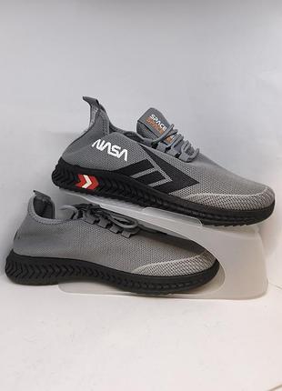 Кросівки  beyond nasa trainers  з дихаючого текстильного сітчастого текстилю   оригінал,нові