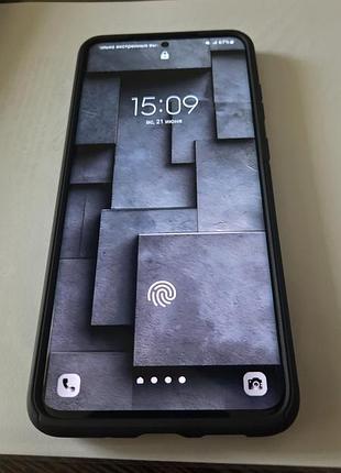 Samsung galaxy s20 plus 5g  12/128

продам смартфон samsung galaxy s20 plus 5g 
у гарному стані, тріщин немає, вигоряння немає, відколів немає.
