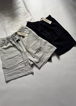 Шорти essentials fear of god