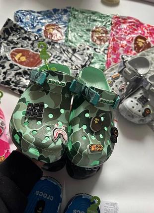 Crocs x bape 8