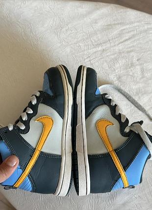 Уроссовки nike