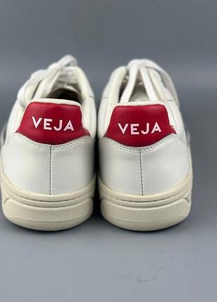 Взуття veja 4