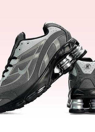 Жіночі кросівки nike x supreme shox ride 2 grey white black