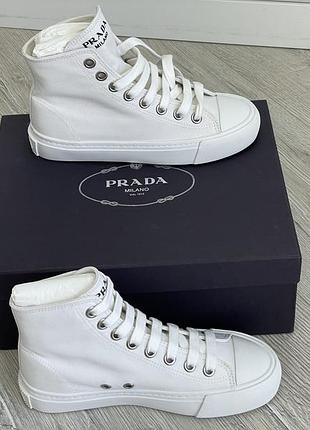 Нові білі кеди prada 35 розмір.оригінал.