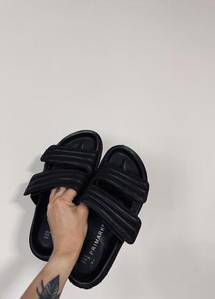 Класні шльопанці primark🌿