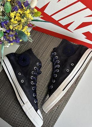 Оригінальні шкіряні високі кеди converse