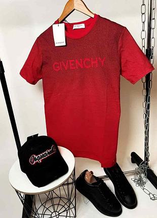 Брендові футболки givenchy