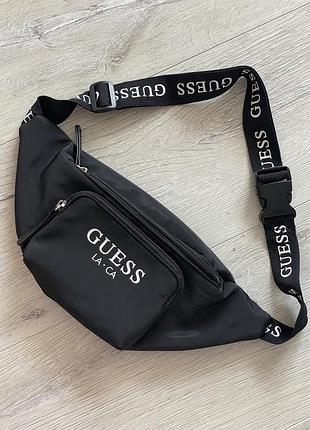 Поясна сумка бананка із регульованим поясом та передньою кишенею guess .оригінал
