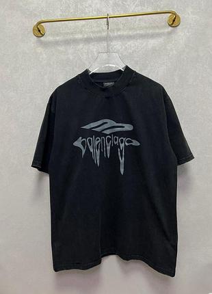 Футболка balenciaga