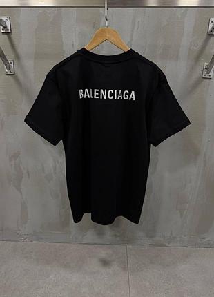 Футболка balenciaga