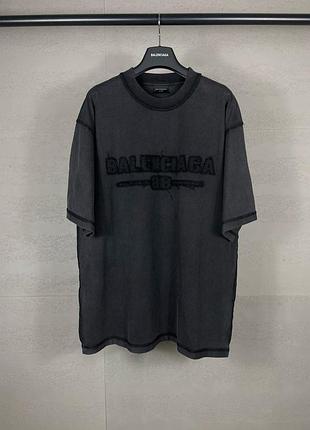Футболка balenciaga