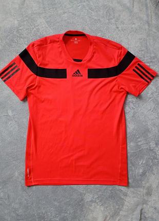 Брендовая футболка adidas.