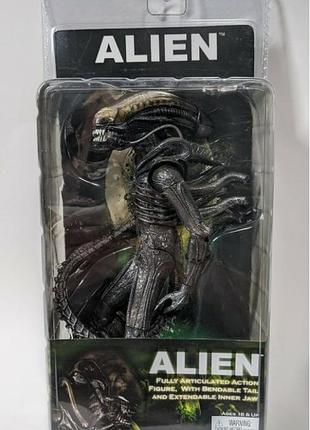 Фігурка alien xenomorph колекційна 18 см – рухома action figure чужий з фільму alien, деталізована іграшка з гнучким хвостом