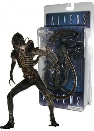 Фігурка alien xenomorph warrior 18 см – чужий з фільму aliens, колекційна action figure, рухома іграшка монстр з гнучким хвостом