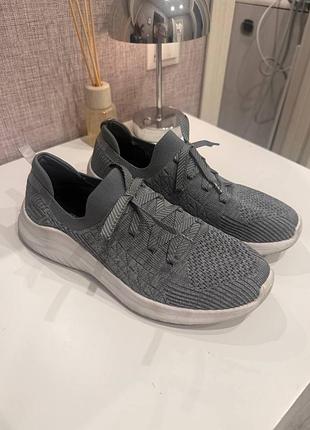 Жіночі кросівки sketchers